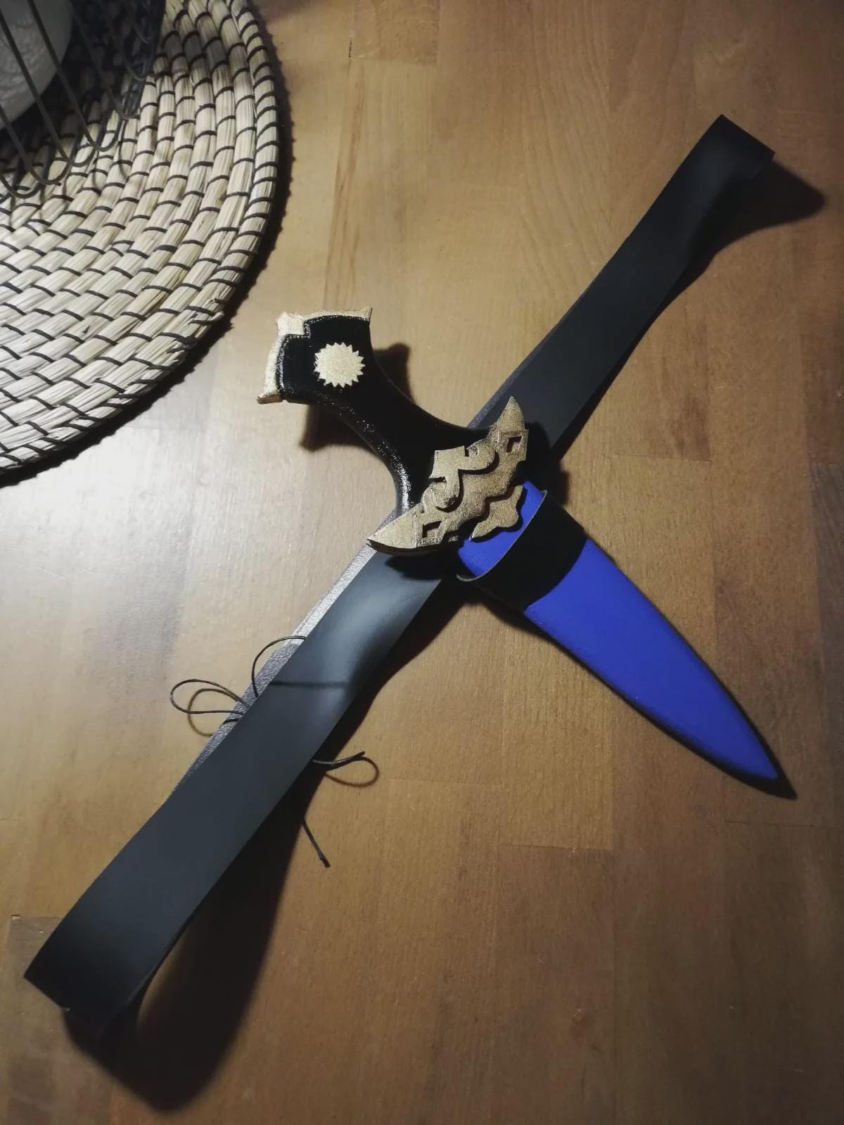 FE3H | Byleth costume | dagger + medallion accessories | pattern blueprint